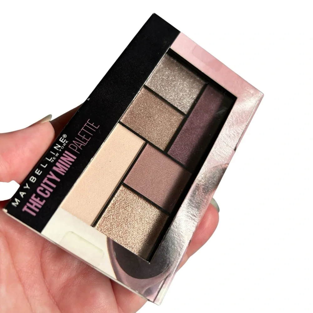 Maybelline The City Mini Palette in Chill Brunch Classic Neutrals Eyeshadow NWT